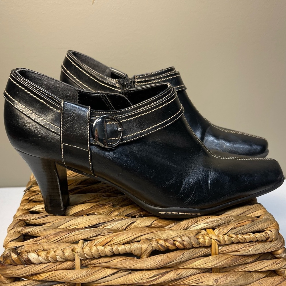 Aerology Black Heeled Ankle Shoes with Buckle Strap